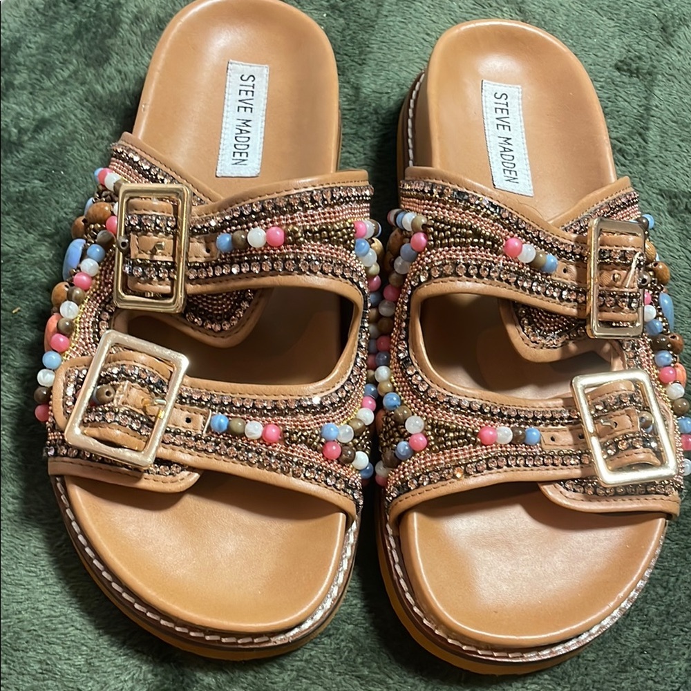 Steve Madden women Tan Beaded Sandals
